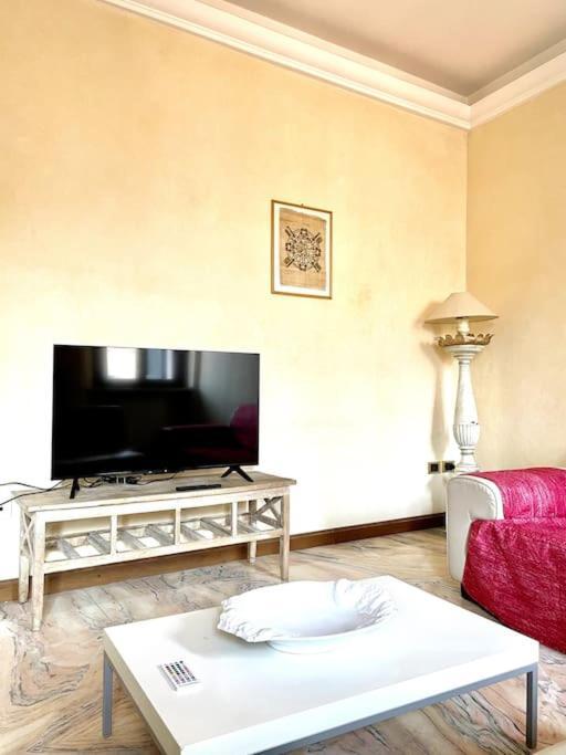 Apartment Under The Basilica Of Sant'Andrea Mantua Exterior foto